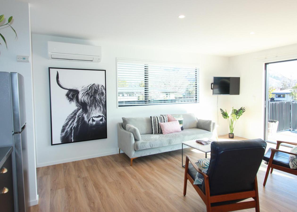 3 - Sunny Brand New House Villa Wanaka Bagian luar foto