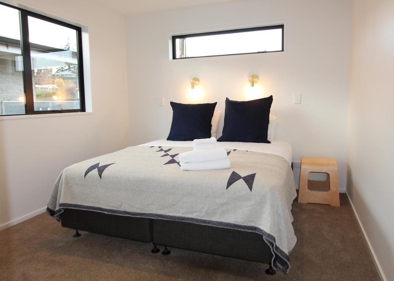 3 - Sunny Brand New House Villa Wanaka Bagian luar foto
